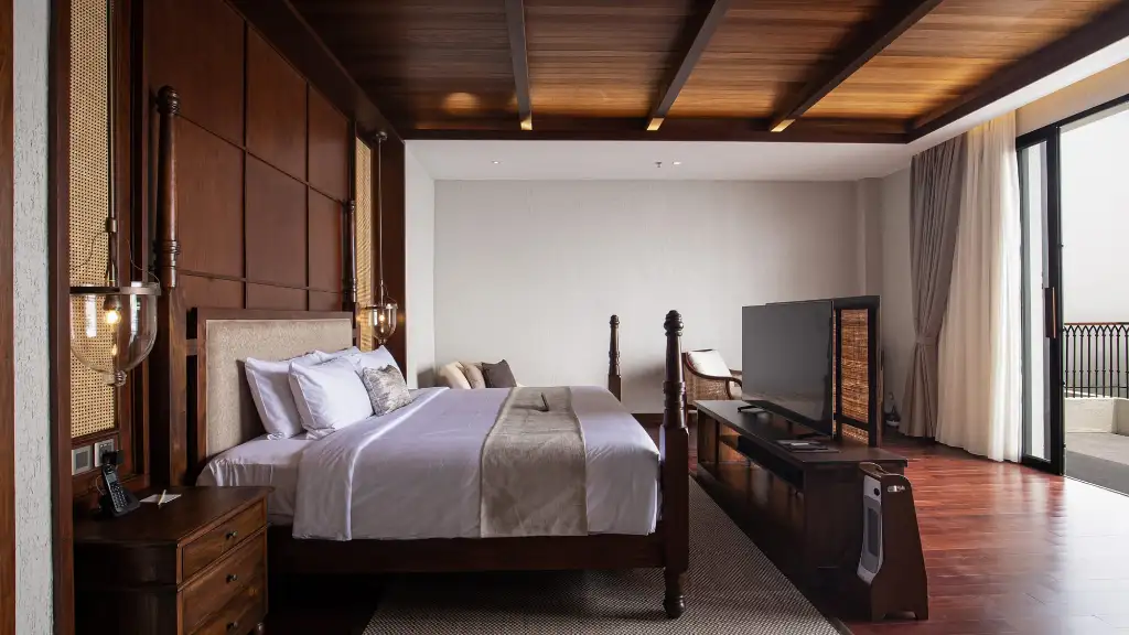 Family Room Hotel Shinjuku Washington akomodasi premium dekat area start Tokyo Marathon di Shinjuku, cocok untuk relaksasi dan fokus sebelum 42.195 km.