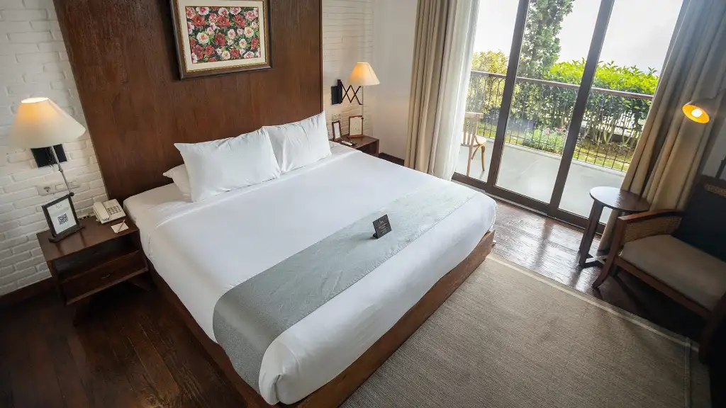 Kamar House Resort Pemandangan menakjubkan dan dilengkapi dengan satu tempat tidur king size
