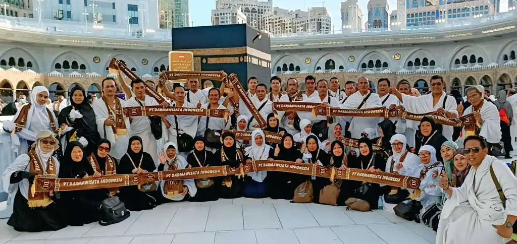Paket umroh reguler awal musim 1448 darmawisata indonesia