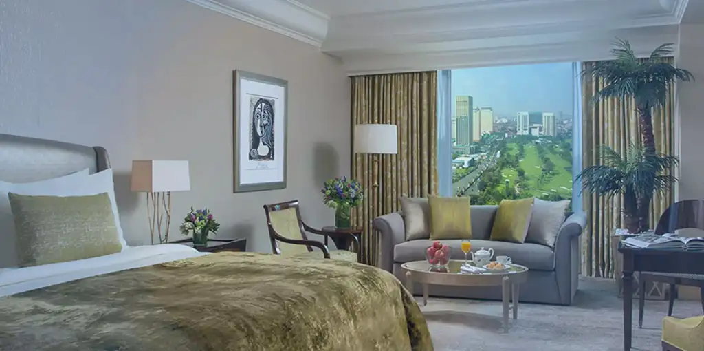 Grandeur Room hotel mulia senayan Jakarta ruang seluas ±48 meter