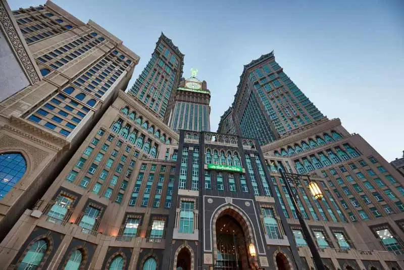 Depan Hotel Umroh Makkah Pullman Zamzam